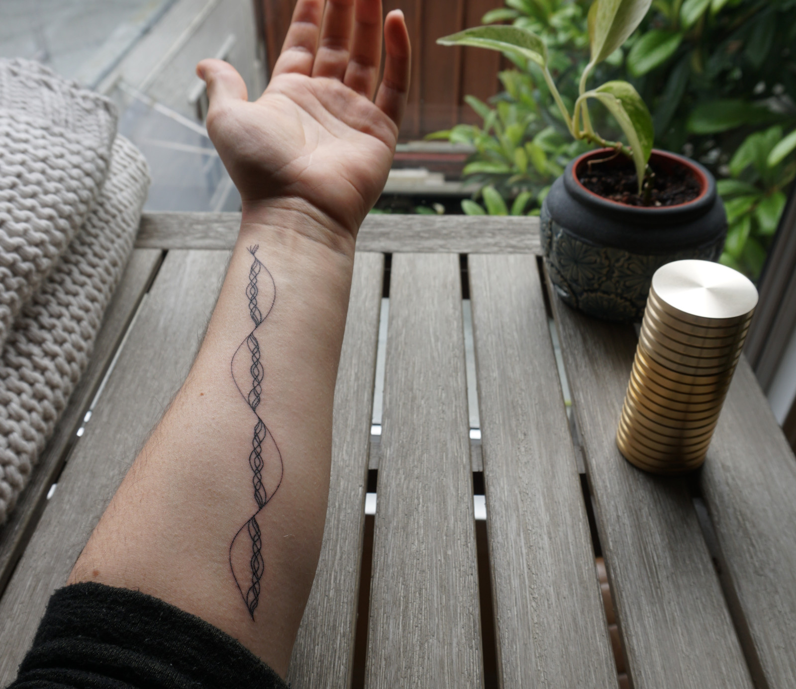 gave some besties matching sine waves yesterday really happy with how  they turned out  rsticknpokes